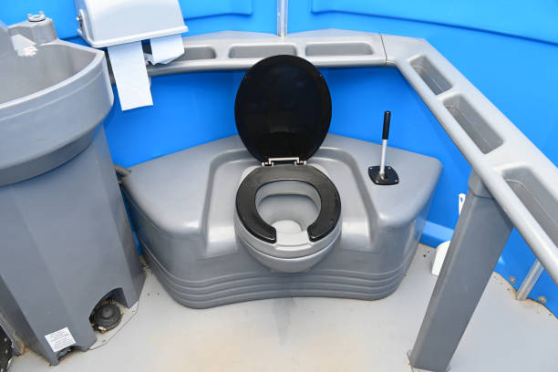 Best Porta potty rental near me  in Chanute, KS